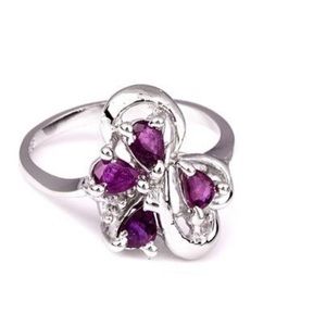 ♥️♦️🌹Ruby and platinum ring